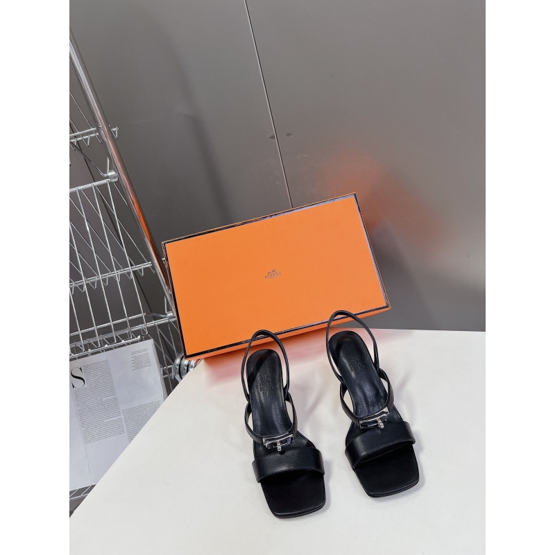 H**mes high heels